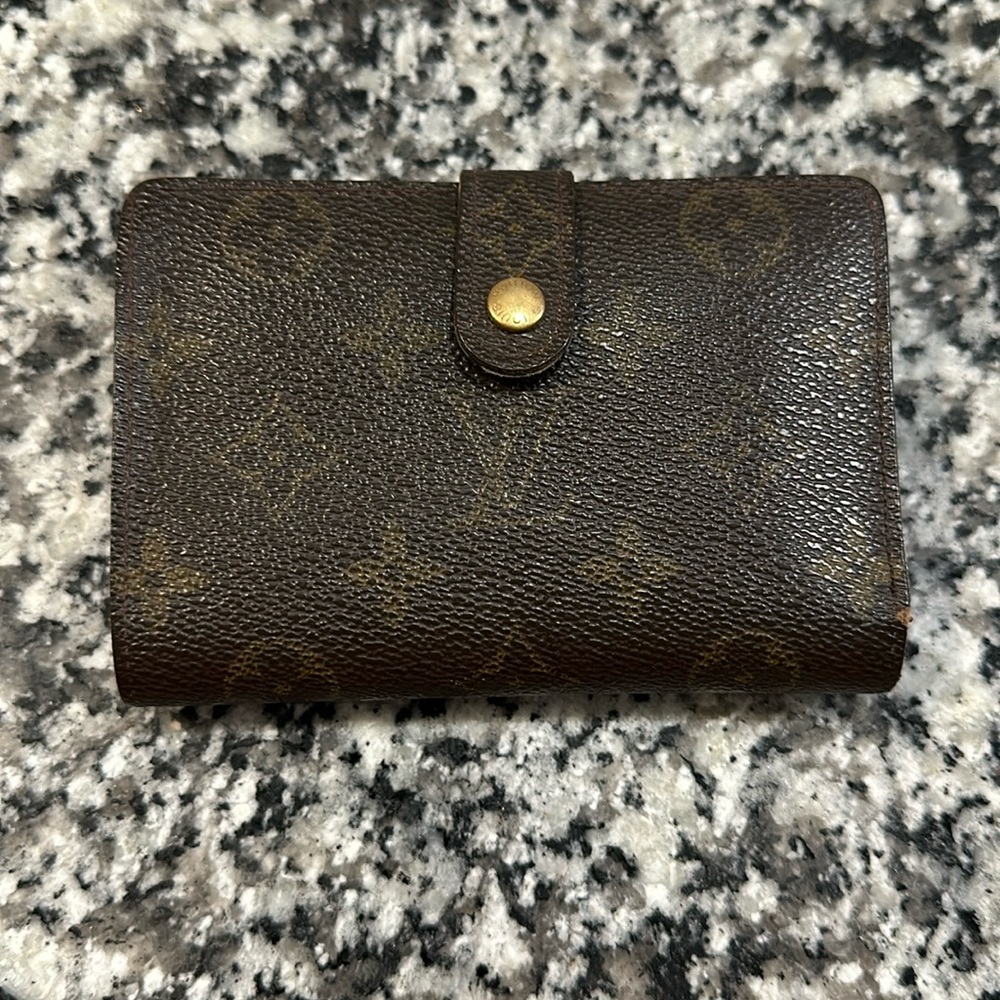 Authentic Louis Vuitton, Bifold wallet